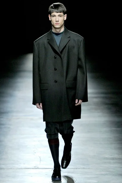 Look 8